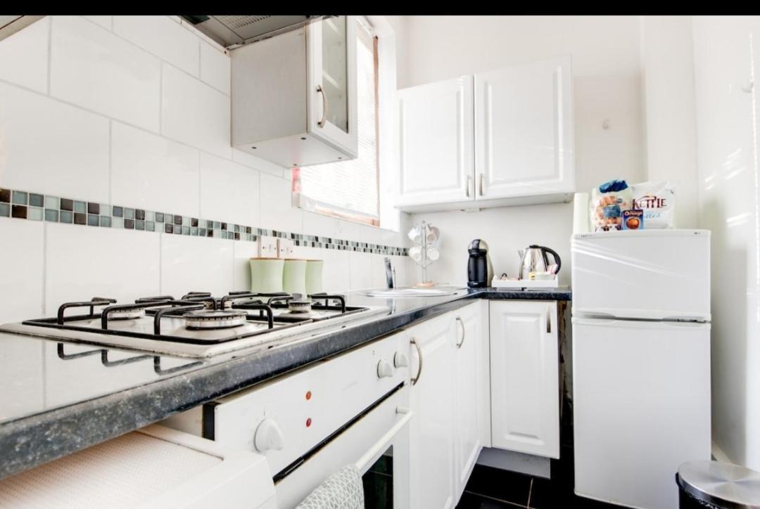 Hooton Apartment 1 Bed Kilnhurst Eksteriør bilde